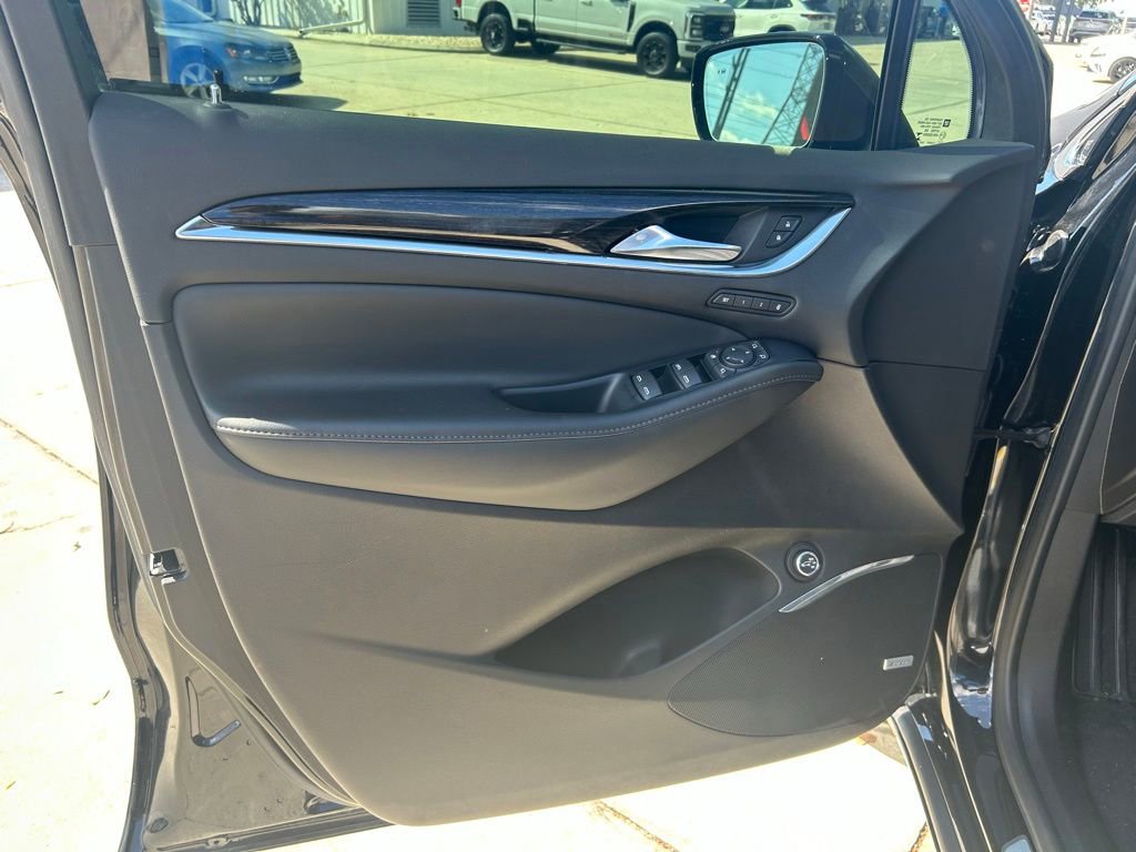 Used 2021 Buick Enclave Avenir w/ Avenir Technology Package FWD image 51