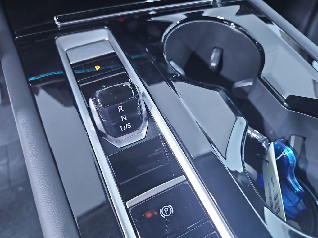 New 2026 Volkswagen Atlas SEL Premium R-Line image 24