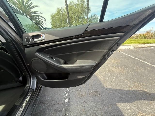 Used 2014 Kia Cadenza Premium w/ Technology Package image 14