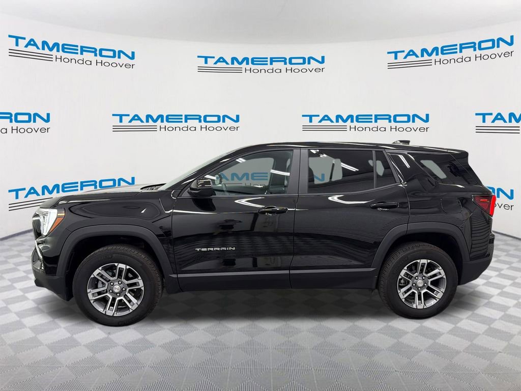 Used 2026 GMC Terrain Elevation FWD image 2