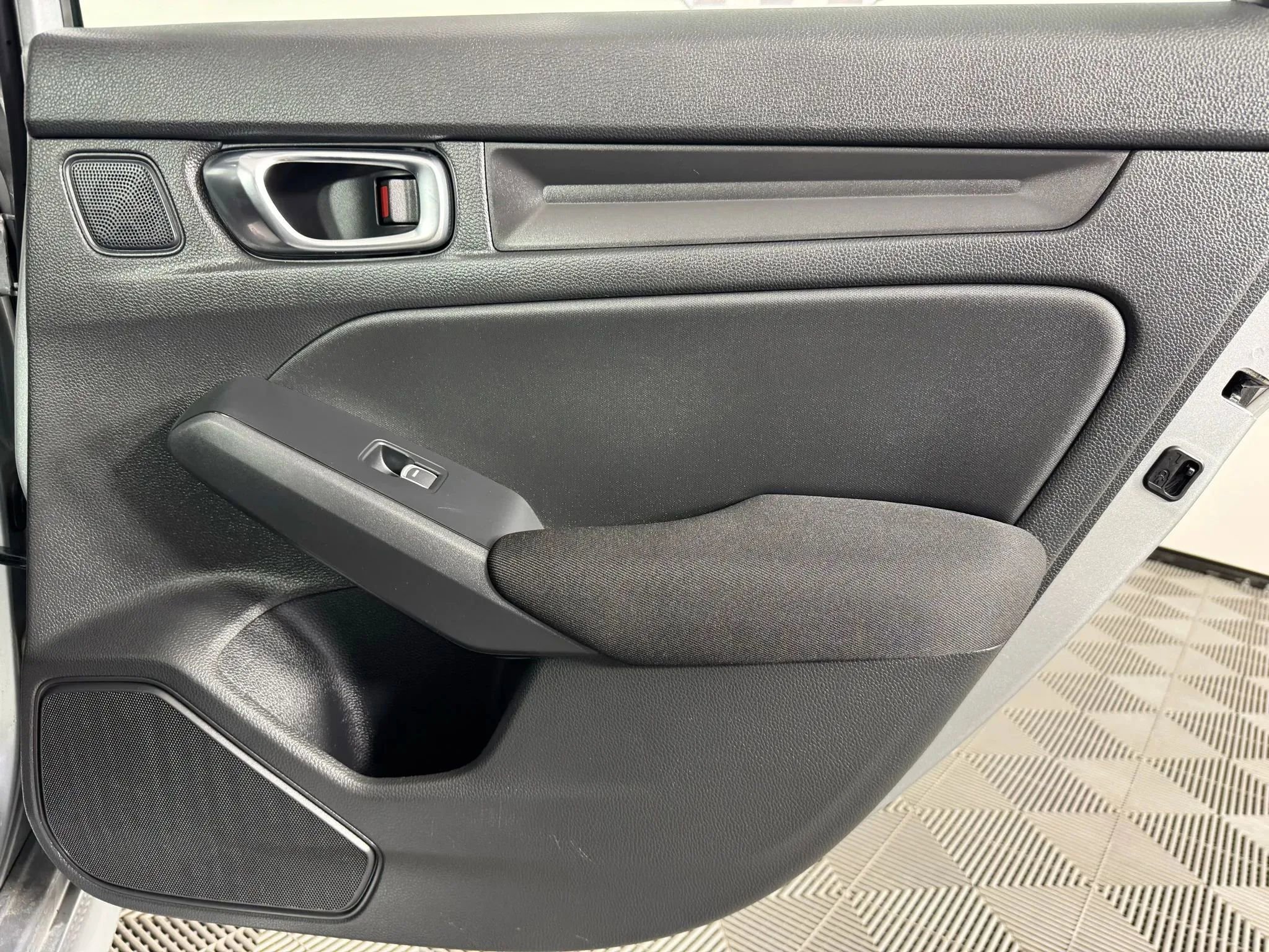 Used 2025 Honda Civic Sport image 40