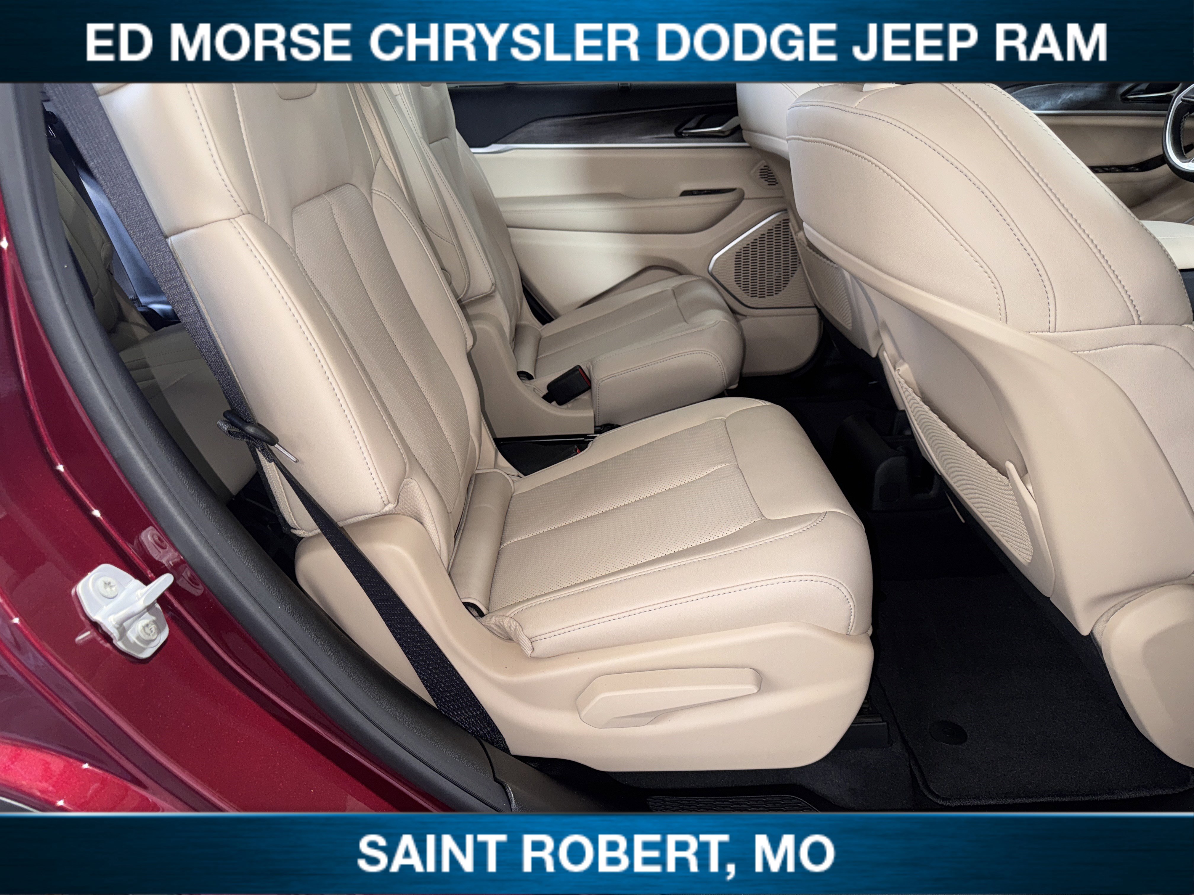 New 2025 Jeep Grand Cherokee L Limited w/ Luxury Tech Group II image 33