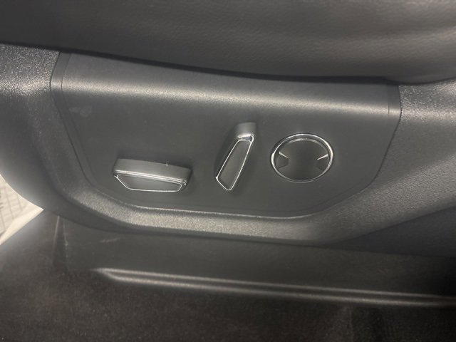 Used 2021 Ford Expedition Max Limited image 15