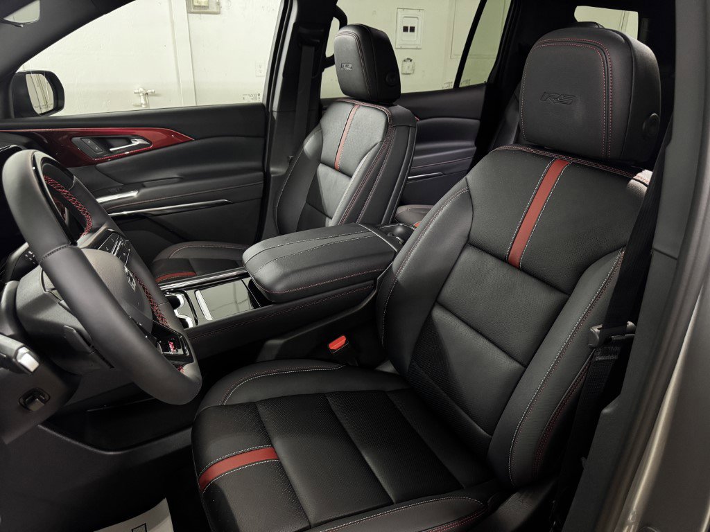 New 2026 Chevrolet Traverse RS image 19
