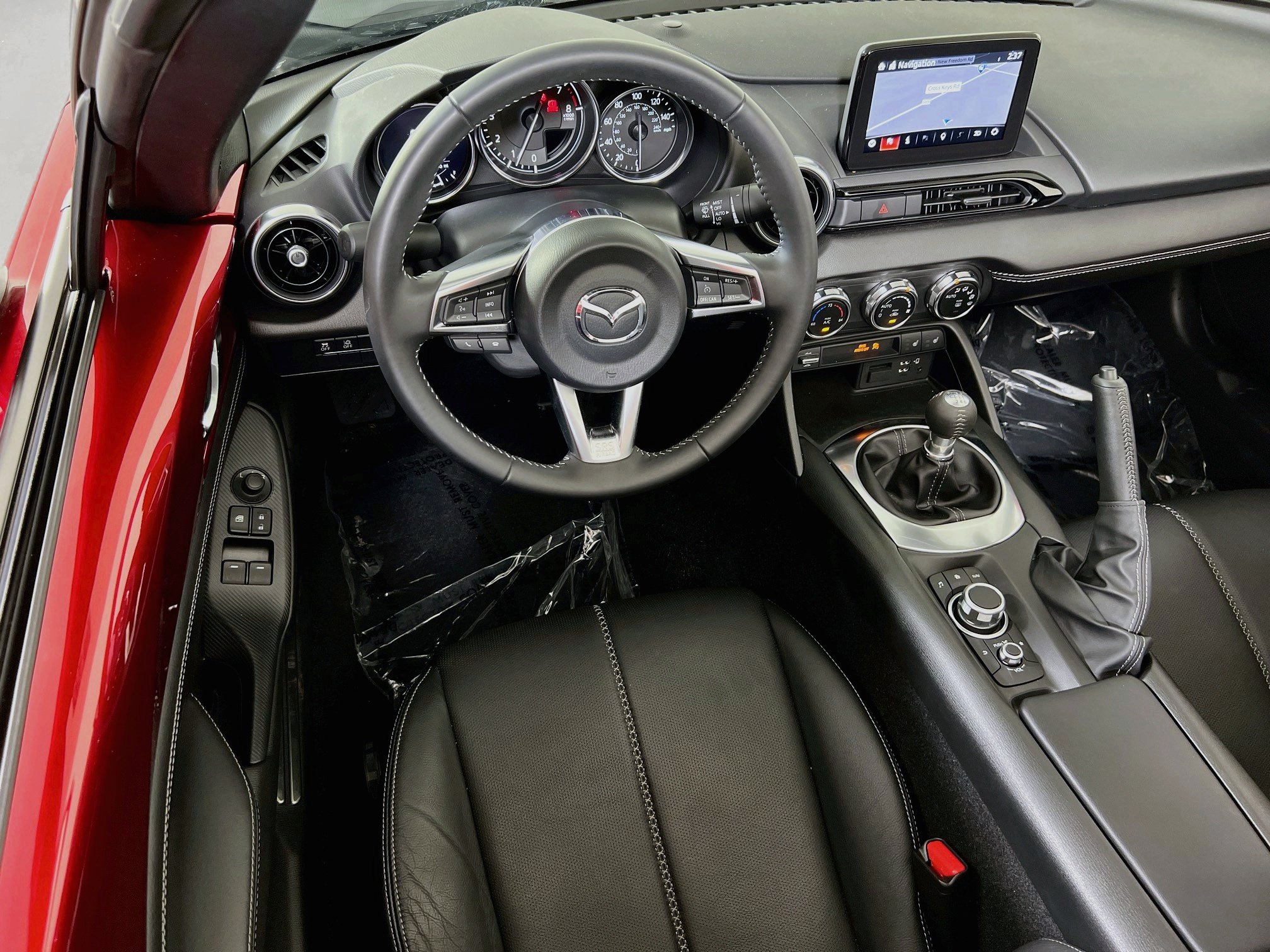 Used 2021 MAZDA MX-5 Miata RF Grand Touring RWD image 22