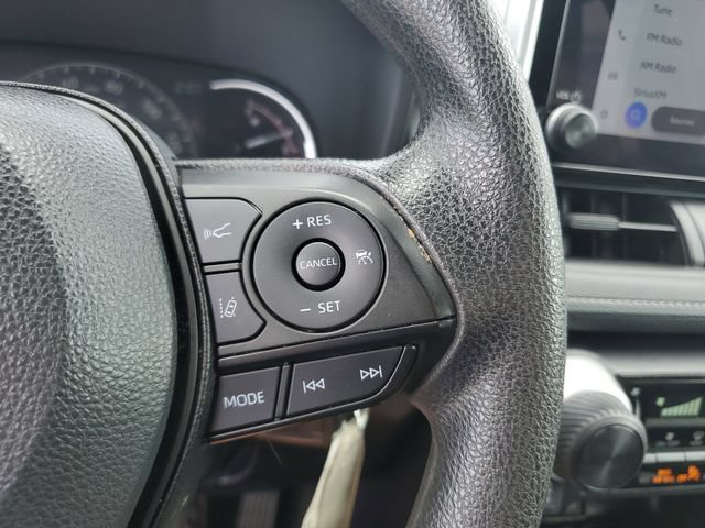 Used 2024 Toyota RAV4 LE AWD/4WD image 23