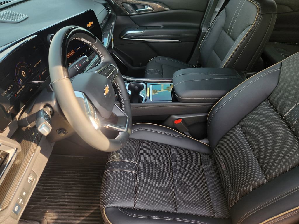 New 2026 Chevrolet Traverse High Country w/ LPO, Floor Liner Package image 10