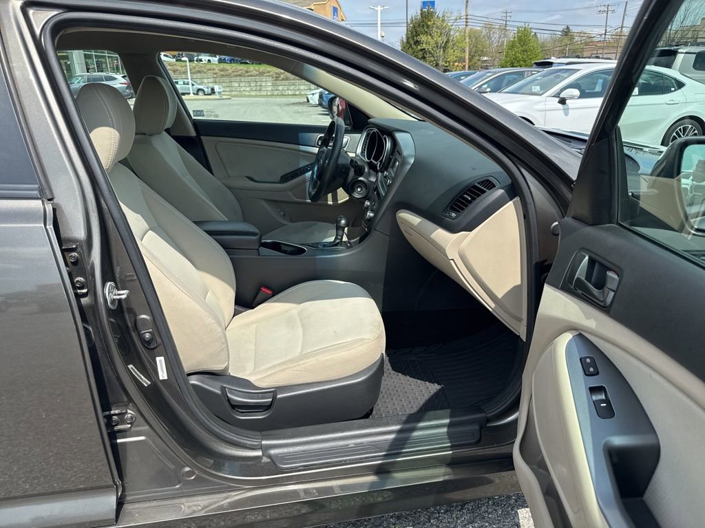 Used 2015 Kia Optima LX FWD image 7