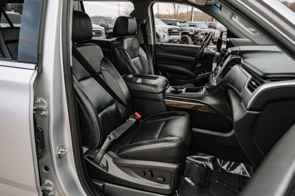 Used 2018 Chevrolet Suburban LT image 36