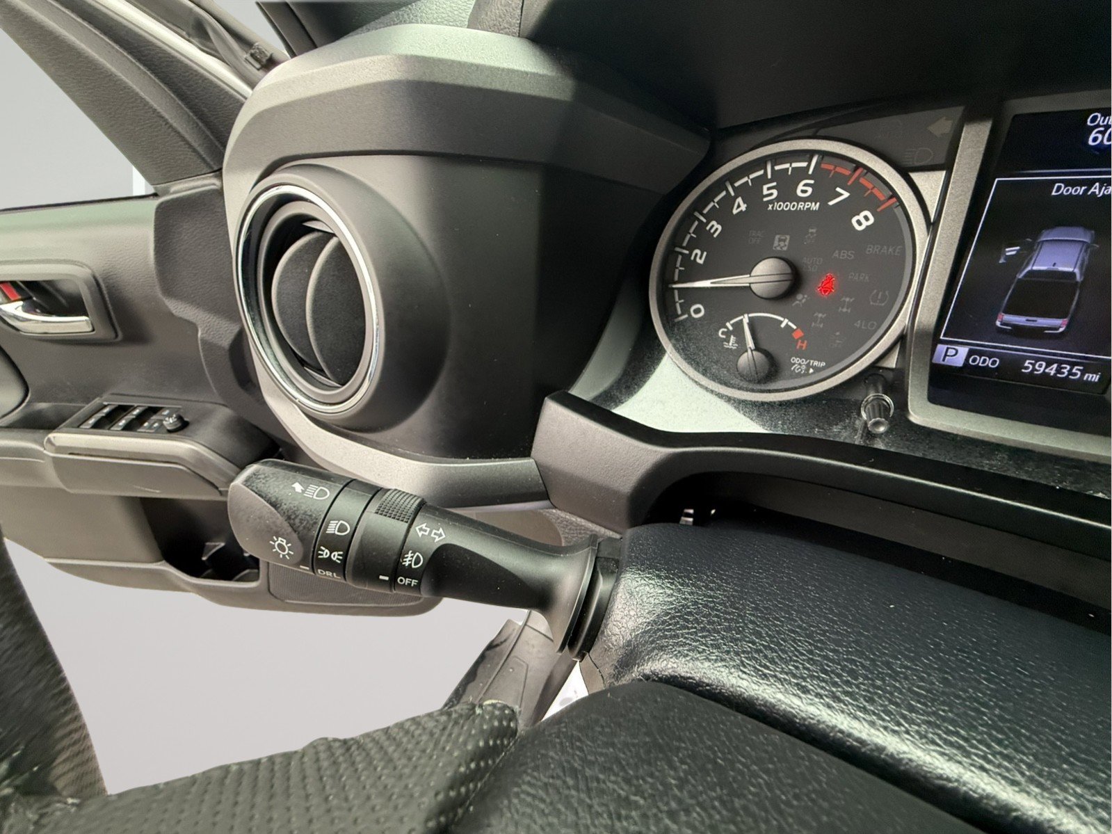 Used 2020 Toyota Tacoma TRD Off-Road image 24