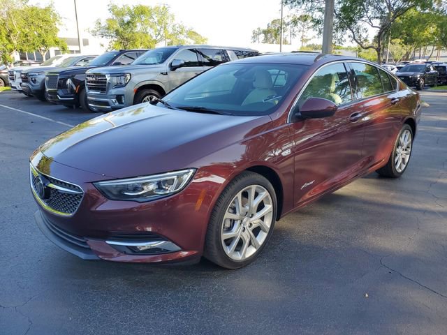 Used 2019 Buick Regal Avenir w/ Driver Confidence Package II FWD image 2