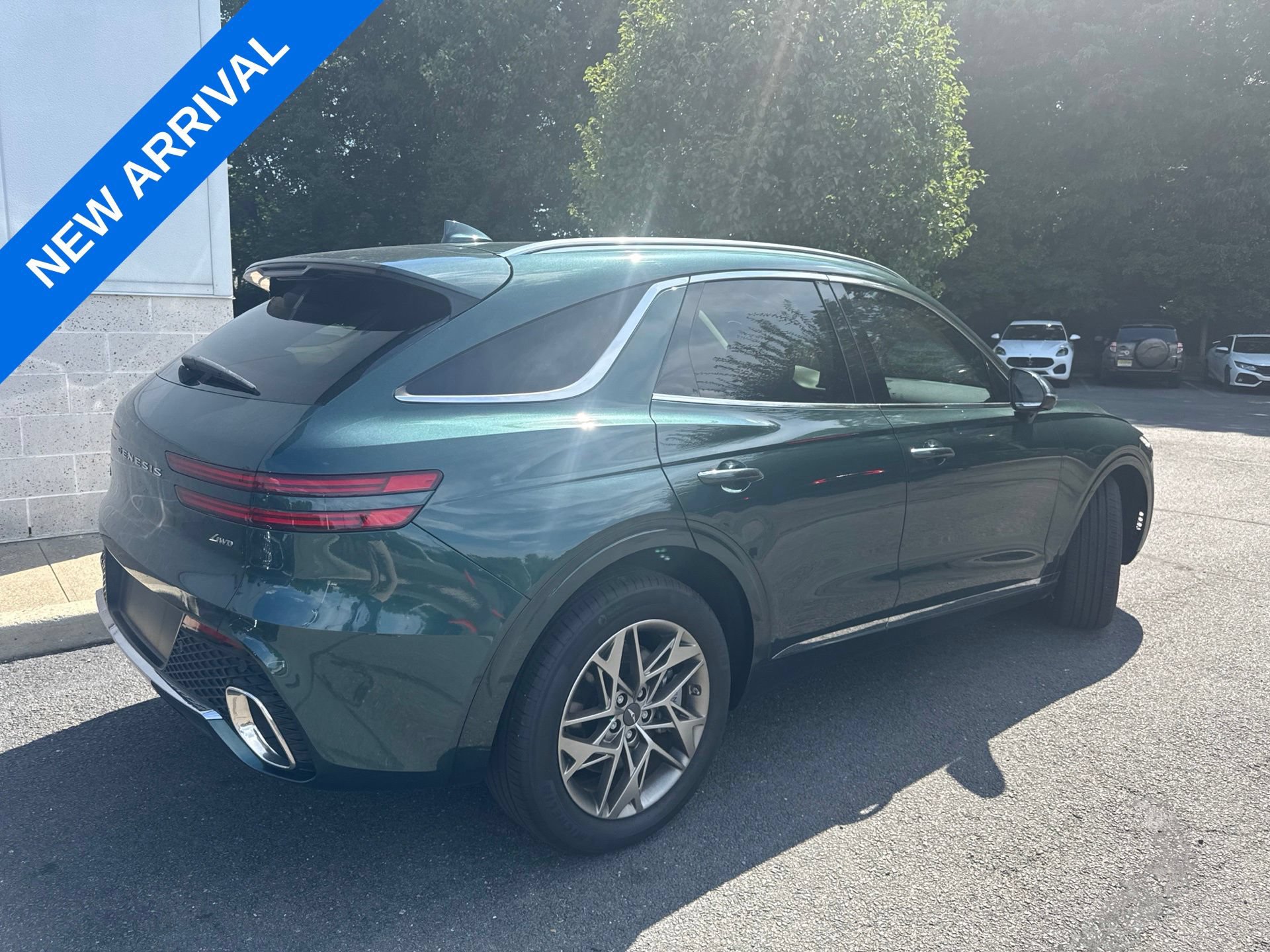 Used 2024 Genesis GV70 2.5T w/ Advanced Package AWD/4WD image 2