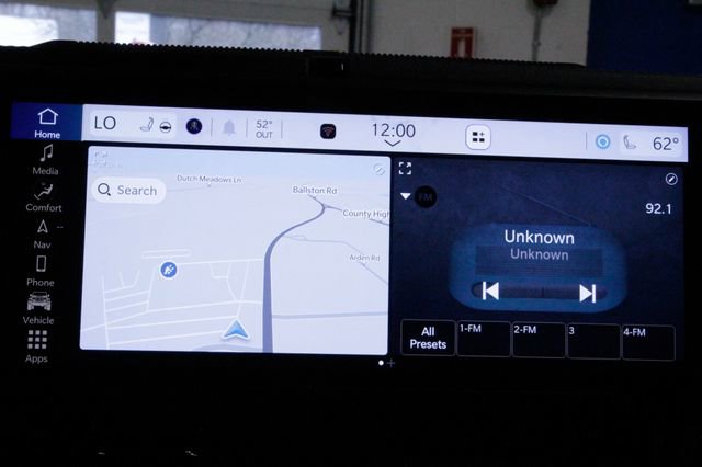 Used 2024 Jeep Wrangler Unlimited Sahara w/ Technology Group image 29