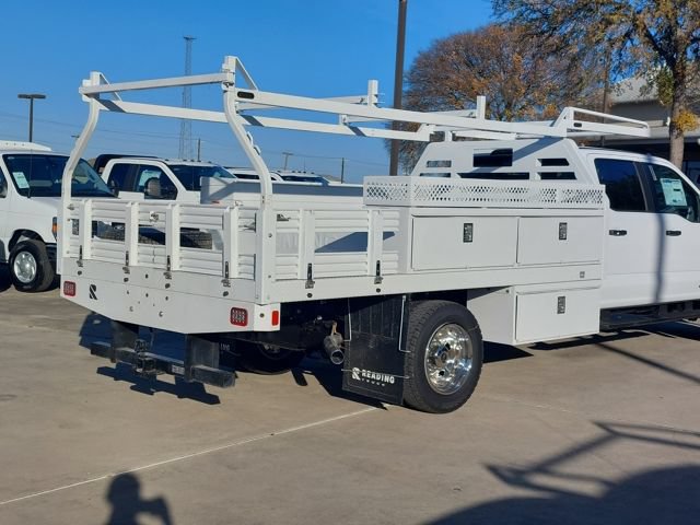 New 2026 Ford F550 4x4 Crew Cab image 4