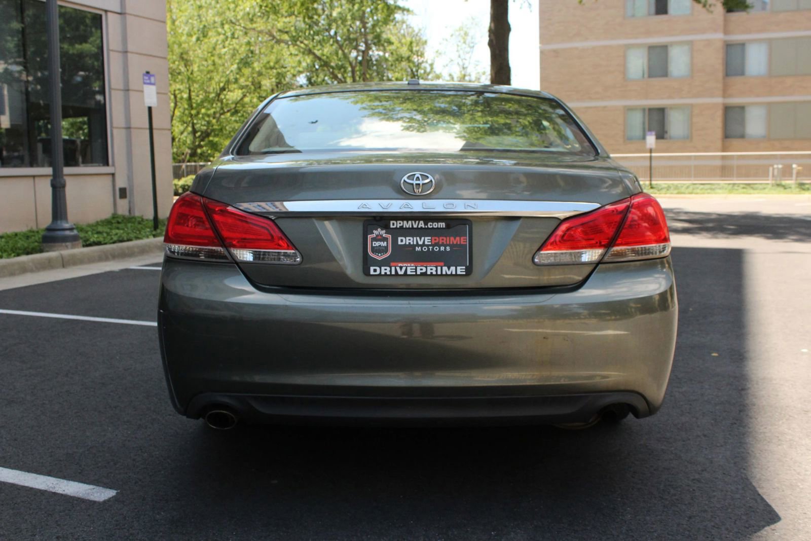 Used 2011 Toyota Avalon Limited FWD image 8