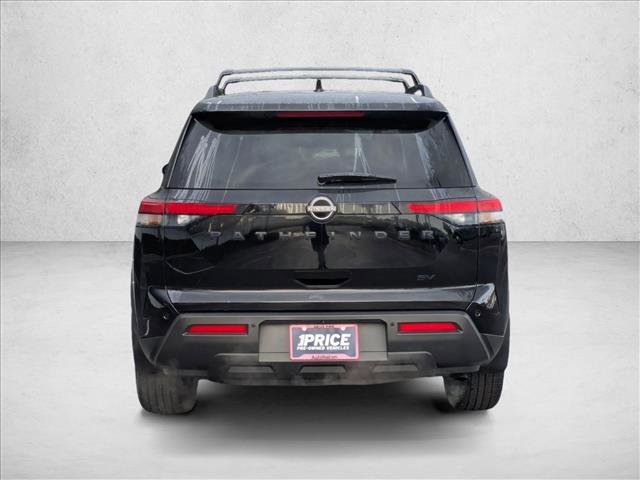 Used 2023 Nissan Pathfinder SV w/ Black Appearance Package image 6