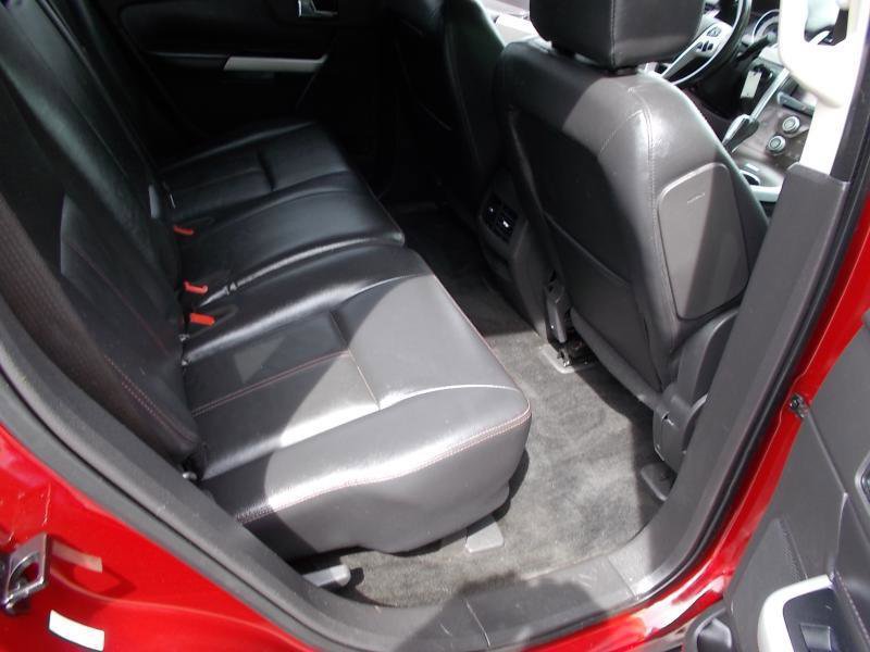 Used 2013 Ford Edge SEL FWD image 23