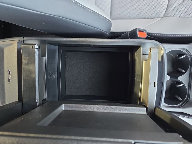 New 2026 Subaru Solterra Premium image 24