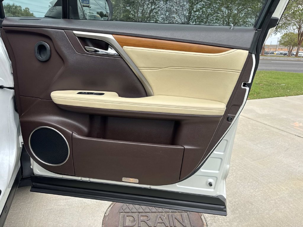 Used 2018 Lexus RX 350 FWD w/ Premium Package image 18