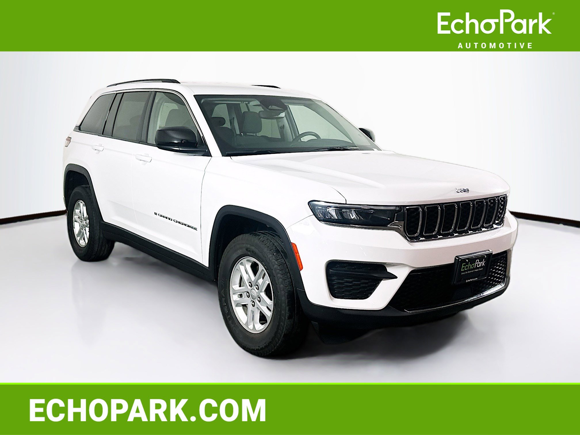 Used 2023 Jeep Grand Cherokee Laredo