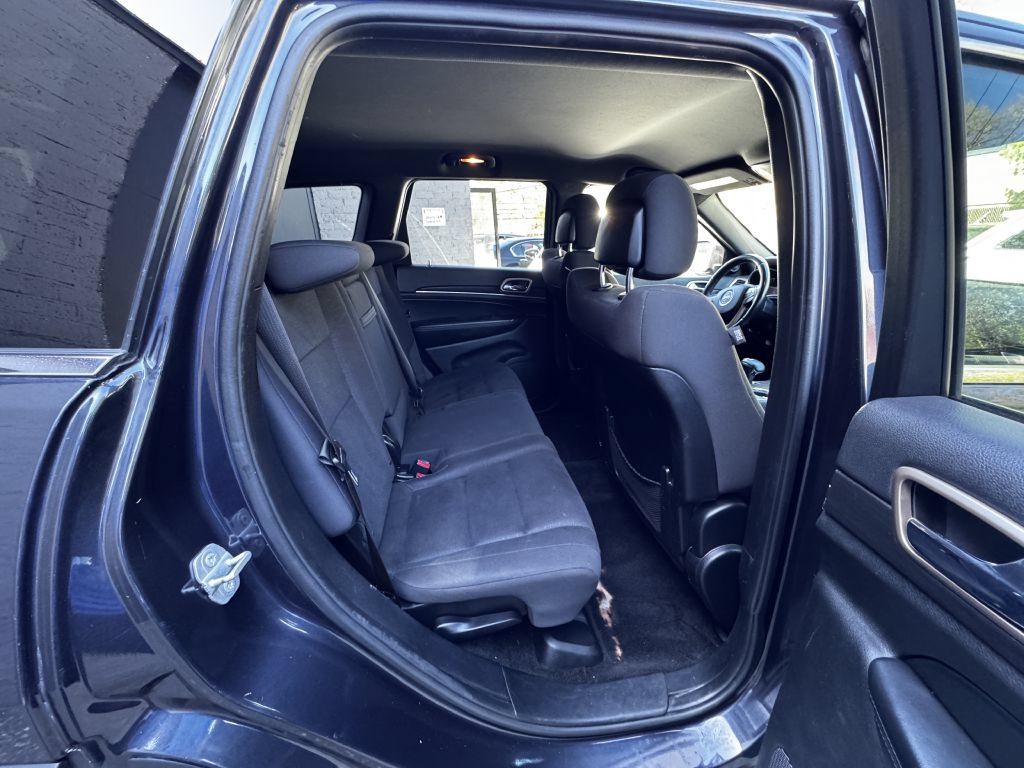 Used 2015 Jeep Grand Cherokee Laredo w/ Quick Order Package 23E AWD/4WD image 16
