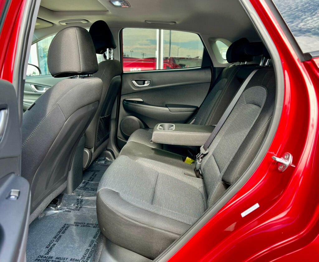 Used 2022 Hyundai Kona SEL w/ Convenience Package FWD image 17