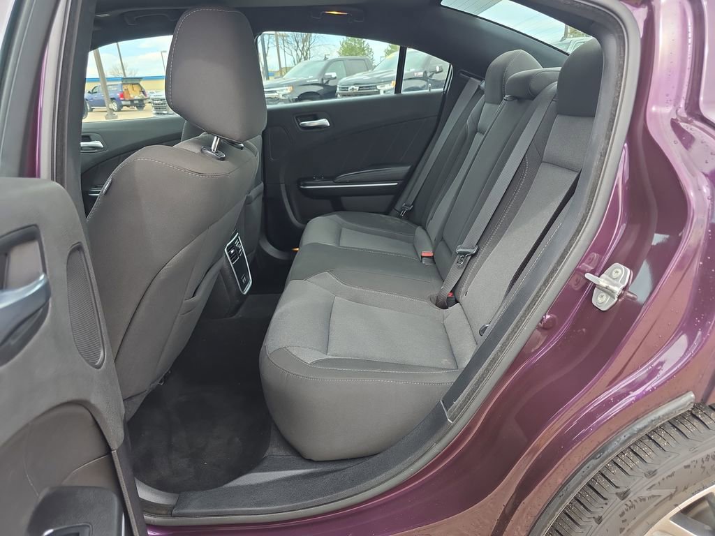 Used 2021 Dodge Charger SXT w/ Driver Convenience Group image 25