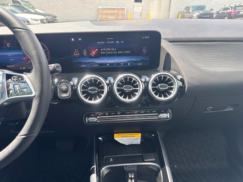 Used 2026 Mercedes-Benz GLA 250 4MATIC image 17