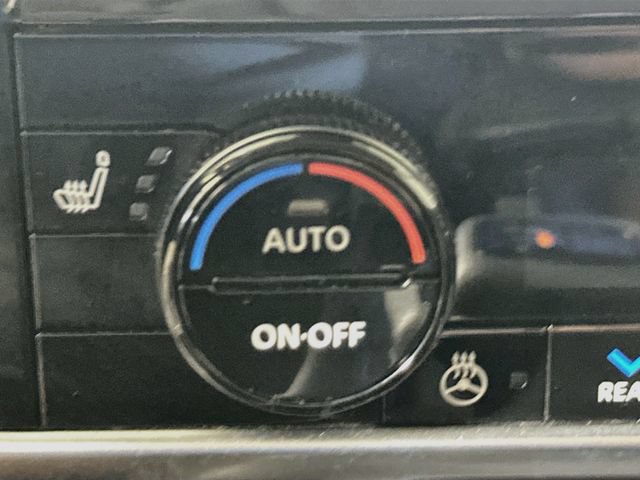 Used 2021 Nissan Rogue Platinum FWD image 23