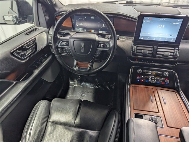 Used 2020 Lincoln Navigator Reserve w/ Equipment Group 208A Reserve image 7