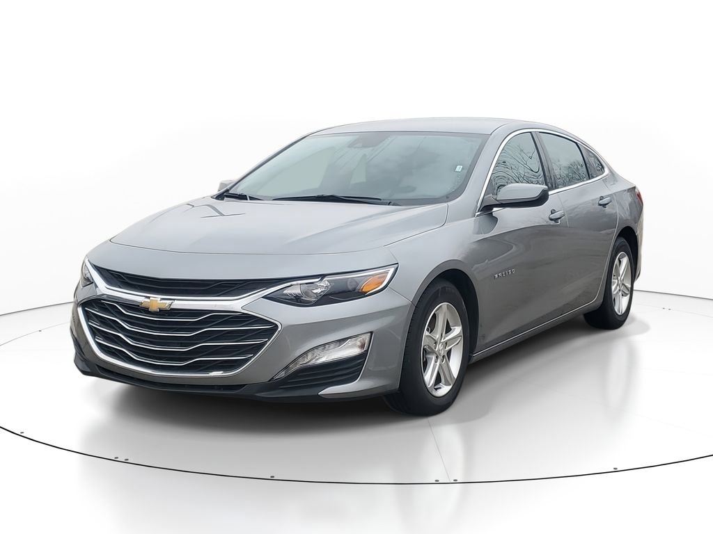 Used 2023 Chevrolet Malibu LT image 2