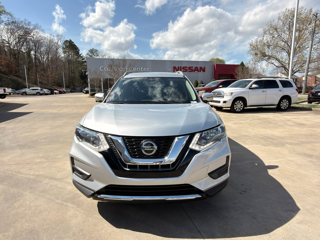 Used 2018 Nissan Rogue SV w/ Premium Package image 8
