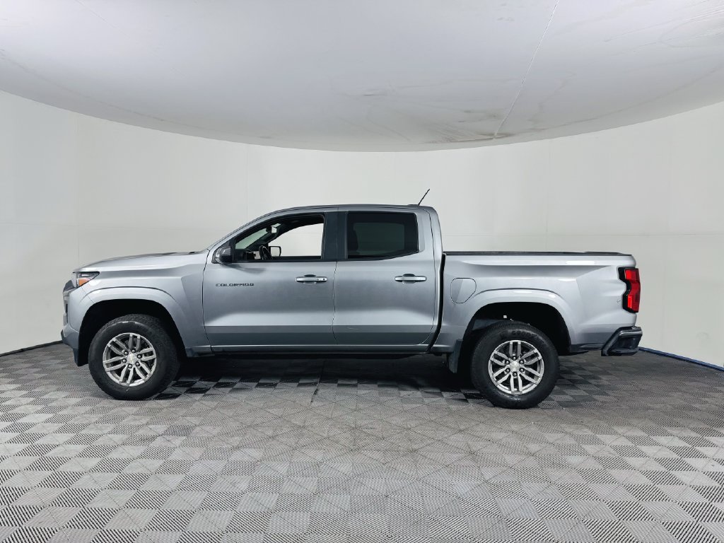 Used 2024 Chevrolet Colorado LT RWD image 8