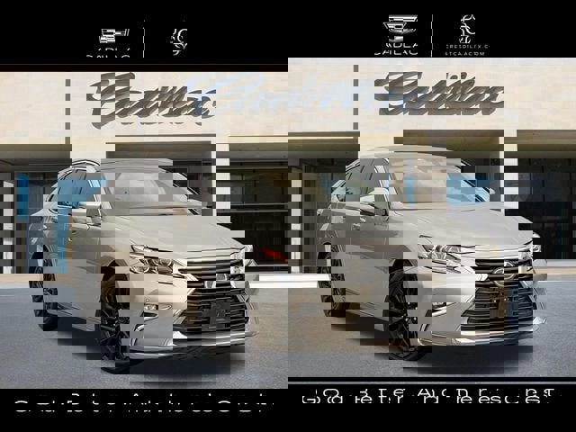 Used 2016 Lexus ES 350 w/ Ultra Luxury Package FWD image 2