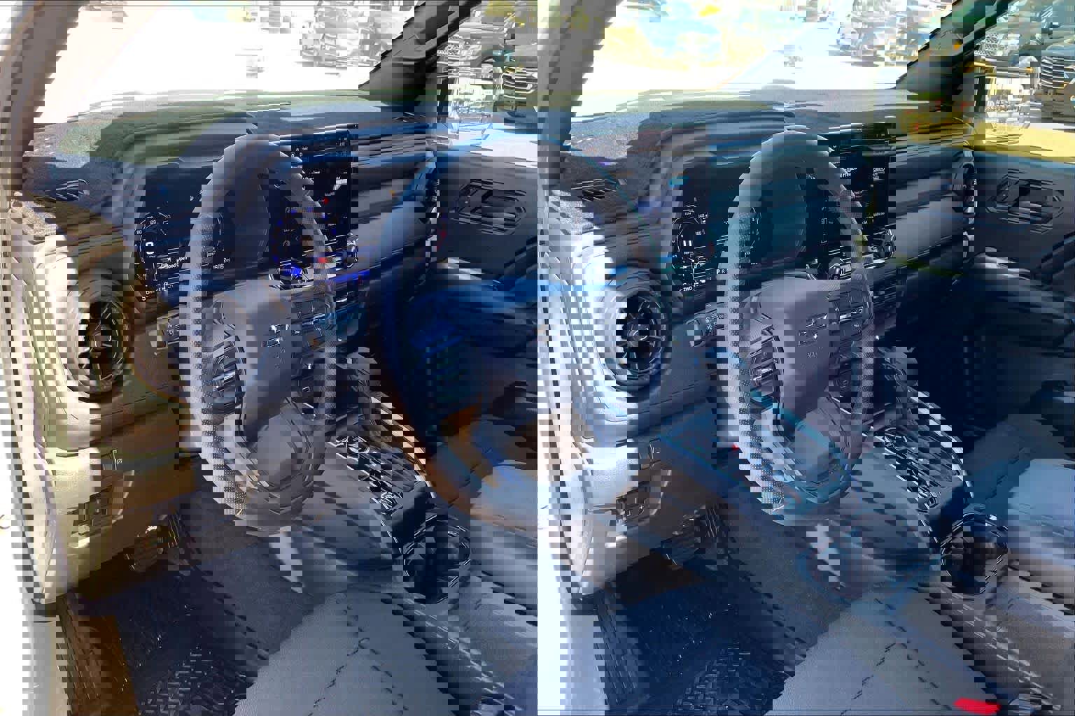 Used 2024 Chevrolet Colorado Trail Boss w/ Technology Package AWD/4WD image 18