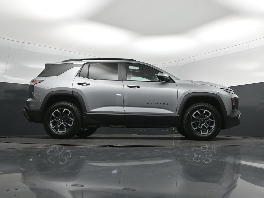 New 2026 Chevrolet Equinox ACTIV w/ Convenience Package III FWD image 43