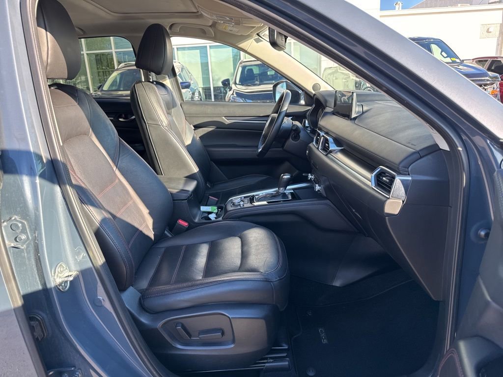 Used 2024 MAZDA CX-5 Carbon Edition AWD/4WD image 16