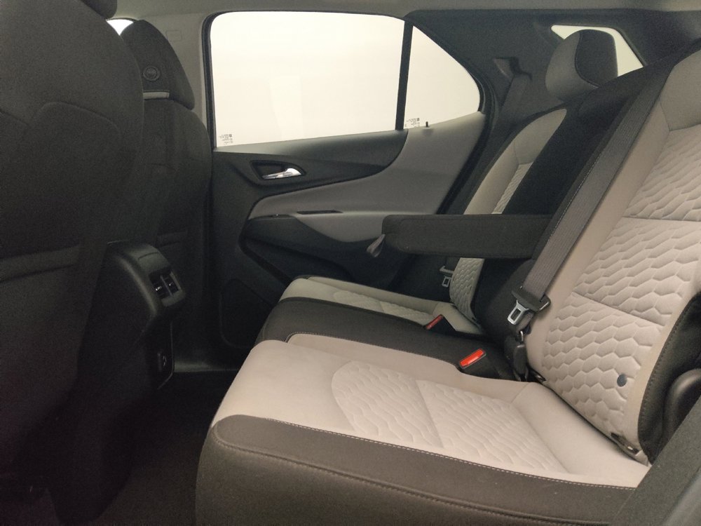 Used 2021 Chevrolet Equinox LS w/ LS Convenience Package FWD image 18