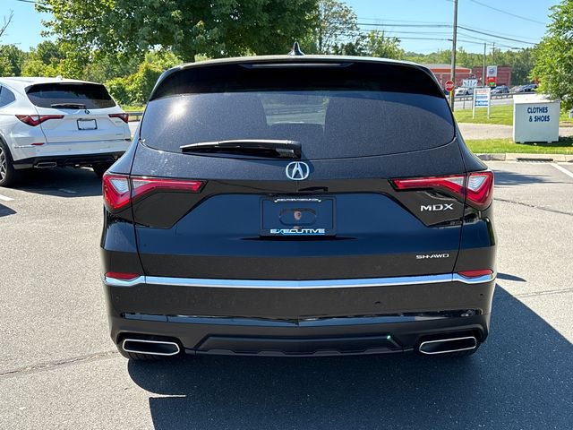 Certified 2023 Acura MDX SH-AWD w/ Technology Package image 3