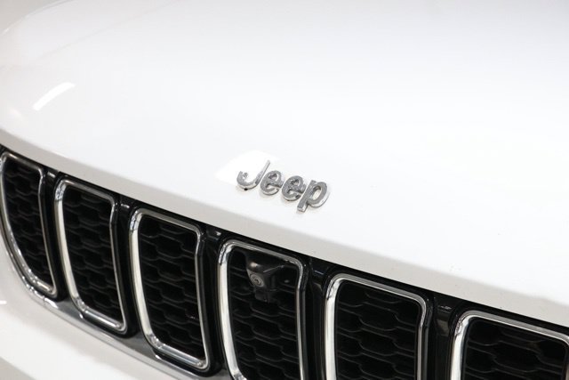 Used 2023 Jeep Grand Cherokee L Limited w/ Luxury Tech Group II AWD/4WD image 10