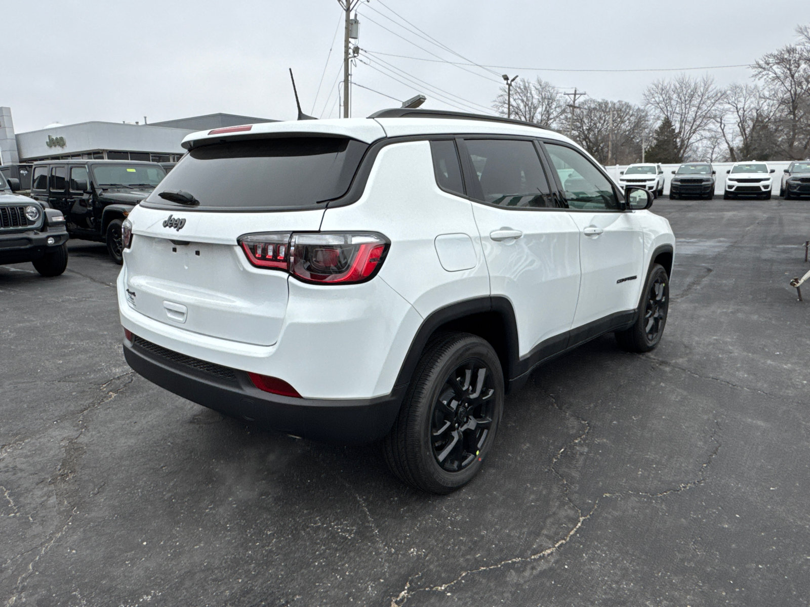 New 2026 Jeep Compass Latitude AWD/4WD image 5