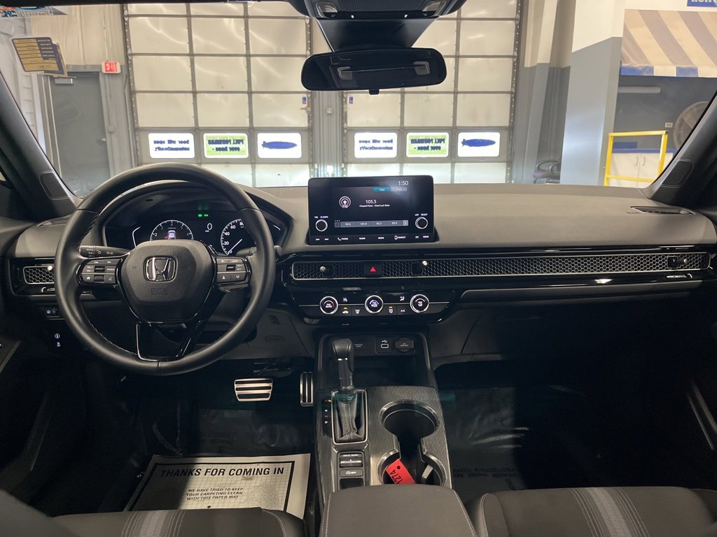Used 2023 Honda Civic Sport image 25