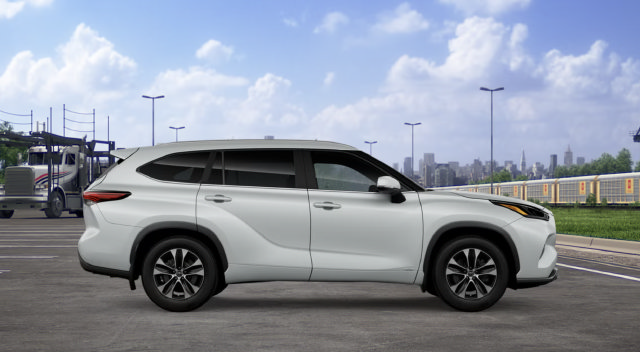 New 2026 Toyota Highlander XLE AWD/4WD image 1