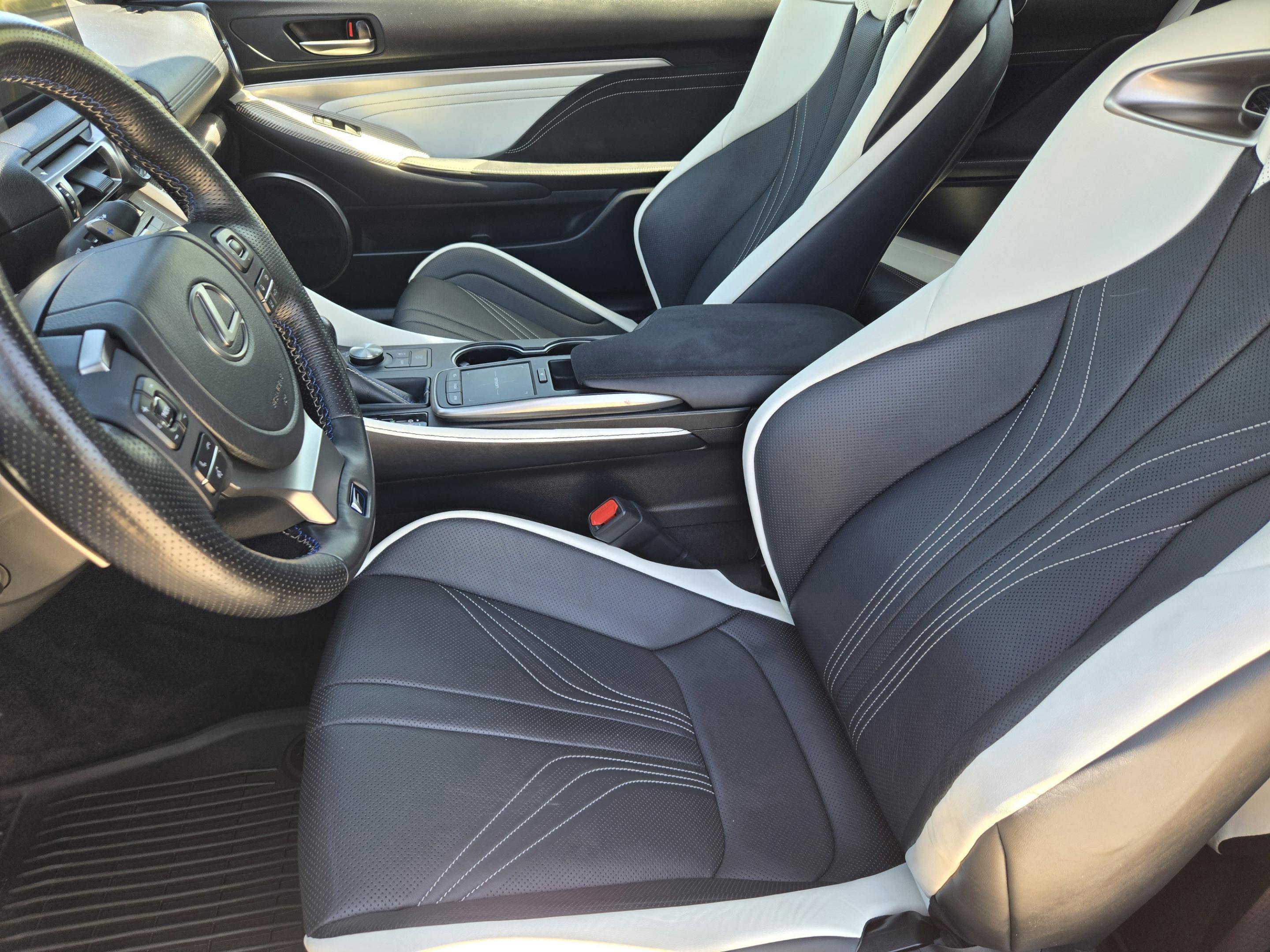Used 2023 Lexus RC F w/ Premium Package image 7