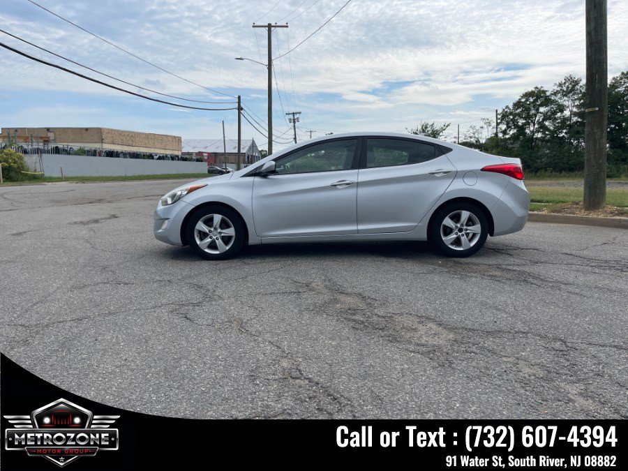 Used 2013 Hyundai Elantra GLS w/ Preferred Pkg FWD image 3