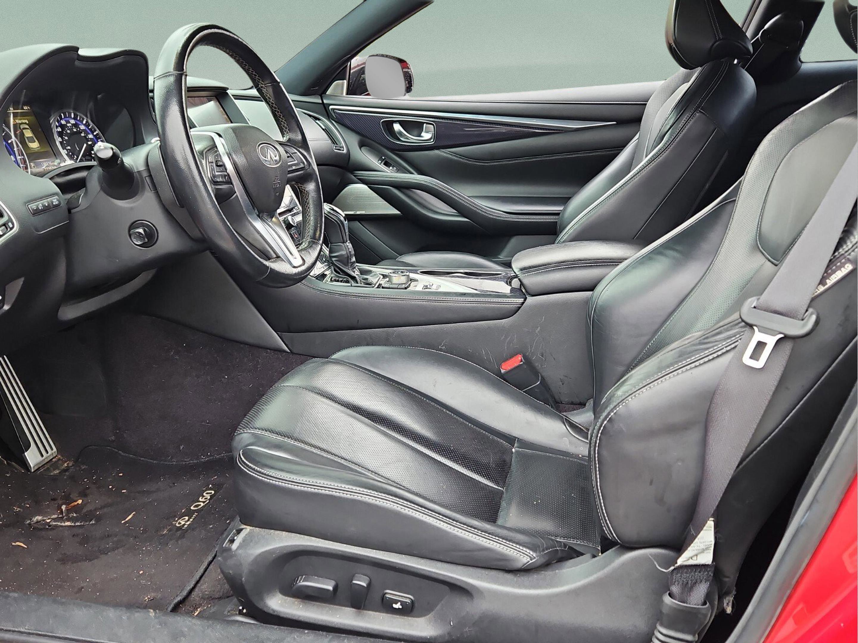 Used 2017 INFINITI Q60 Red Sport 400 image 11