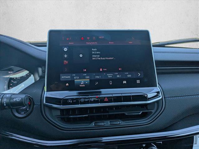 New 2026 Jeep Compass Latitude image 13