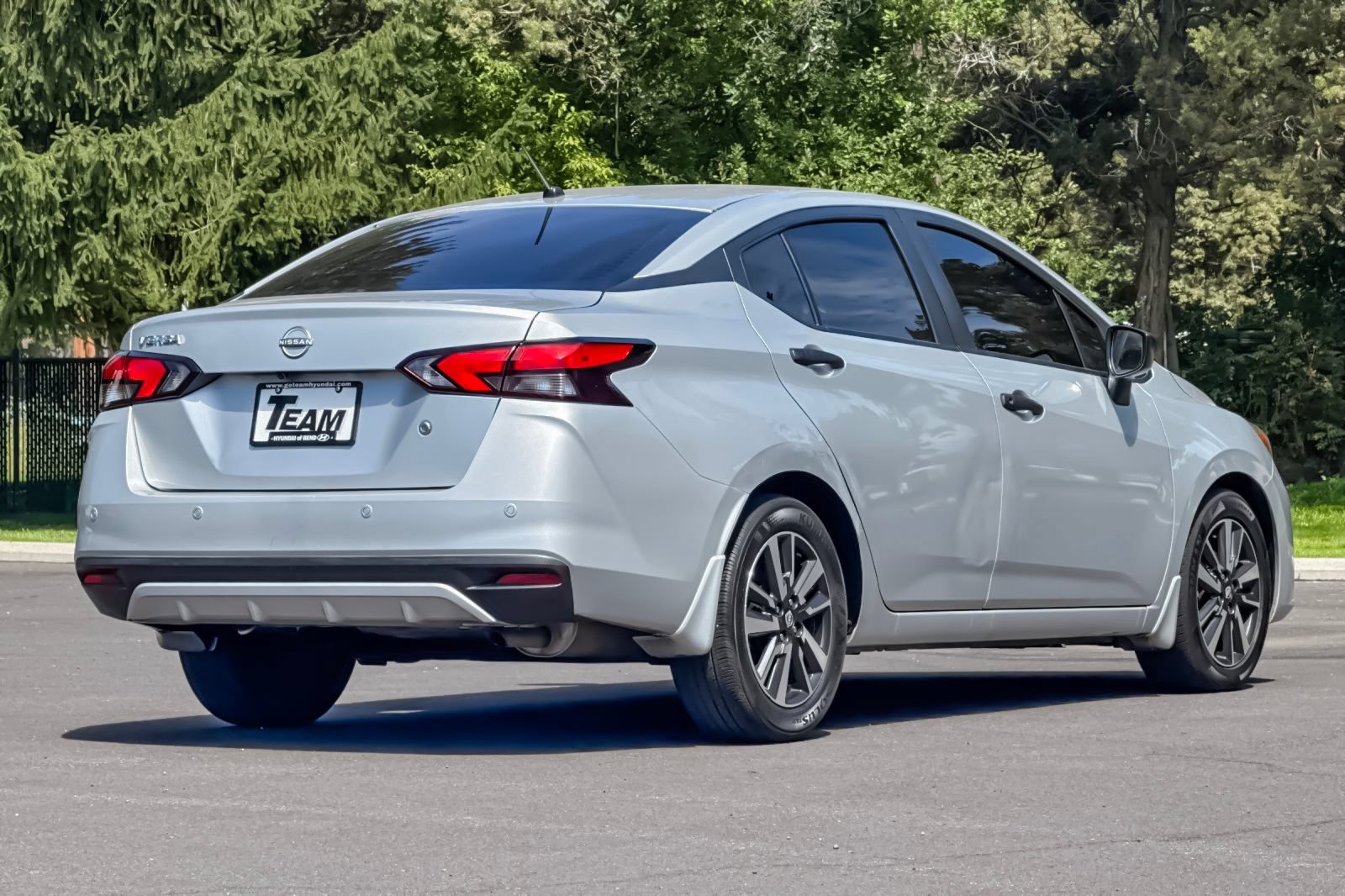 Used 2024 Nissan Versa S w/ S Plus Package FWD image 4