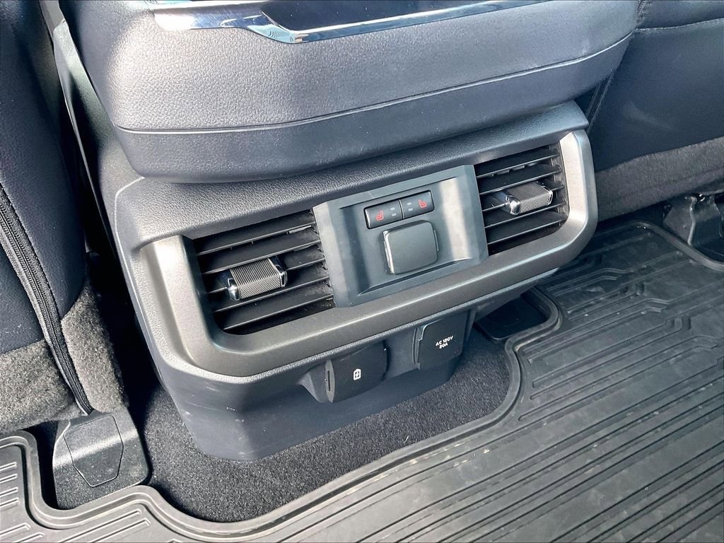 Used 2025 Ford F150 Lariat w/ Equipment Group 502A High AWD/4WD image 27