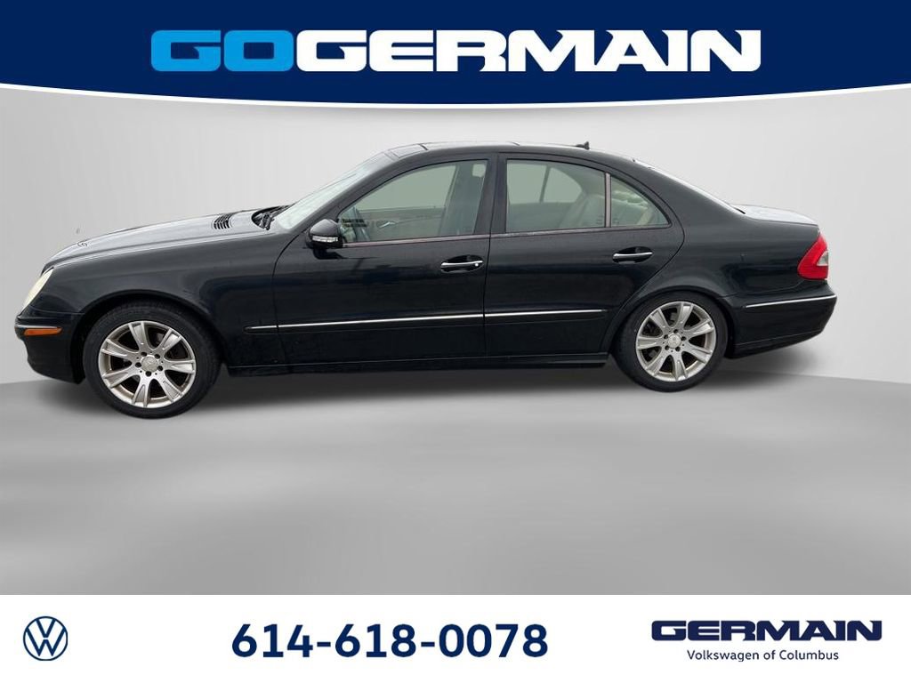 Used 2009 Mercedes-Benz E 350 4MATIC Sedan image 3